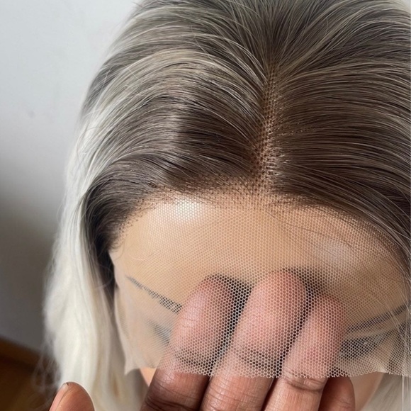 - 💫24” BLONDE OMBRÉ NATURAL STRAIGHT LACE FRONT WIG - Picture 11 of 12